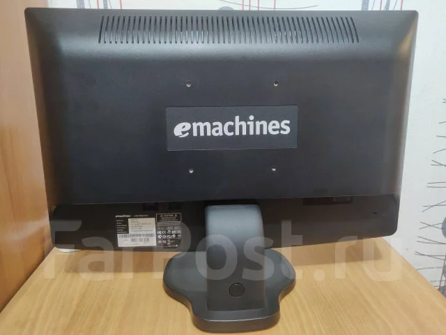 eMachines. 20" ����
