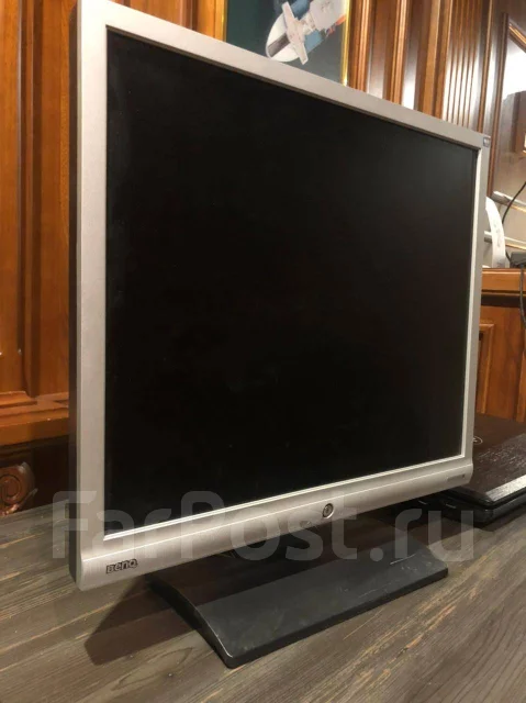 BenQ. 19" ����