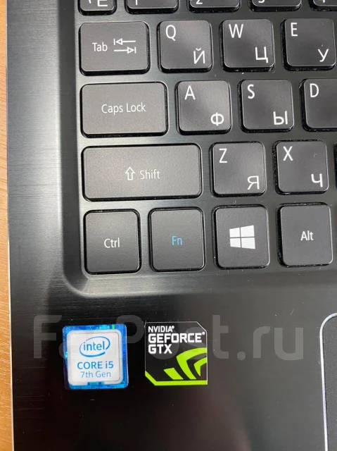 Acer Aspire 7. 15.6", 2,5����, ��� 12 ��, ���� 1 000���, WiFi: 1, Bluetooth: 1, ����������� �� 4��. ����