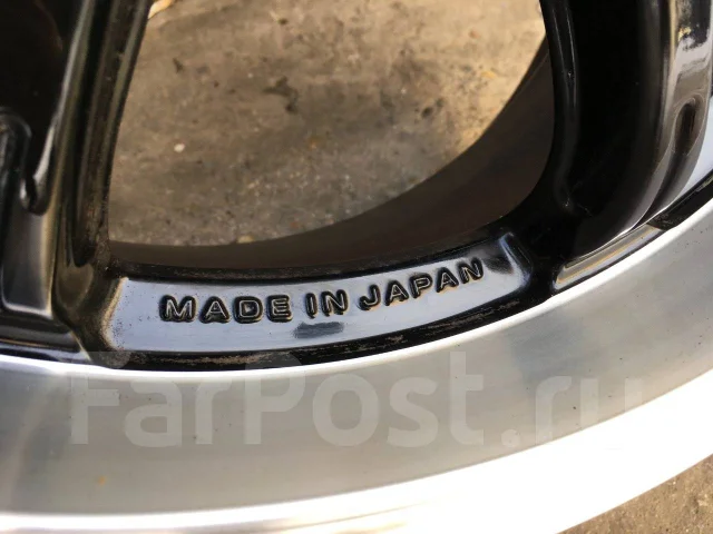 RAYS Gram Lights 57 Gainer. 8.5x18", 5x114.3, ET33 ����