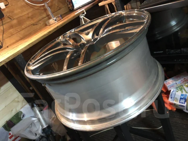 AVS Model T5. 9.0x20", 5x114.3, ET42, �� 73���. ��� ����� �� ������ ����