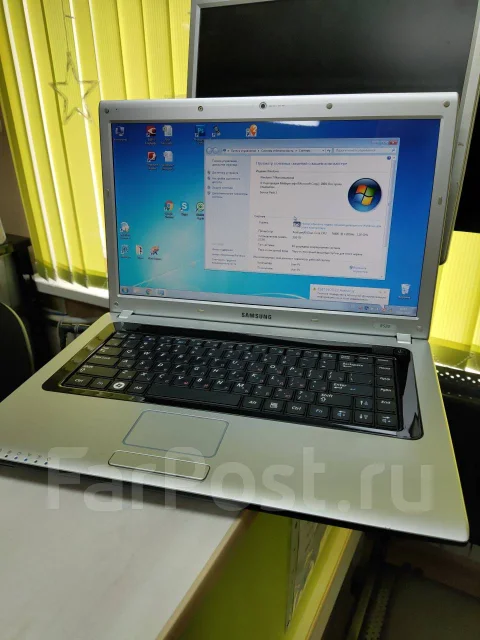 Samsung R520. 15.6", 2,2����, ��� 3072 ��, ���� 160���, WiFi: 1 ����