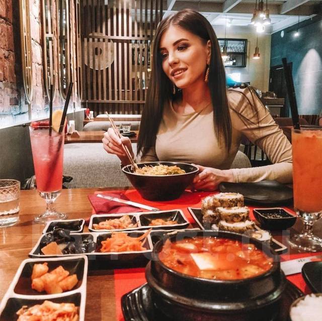 Официант, помощник официанта (без опыта), работа в ООО ВОЛНА во ...