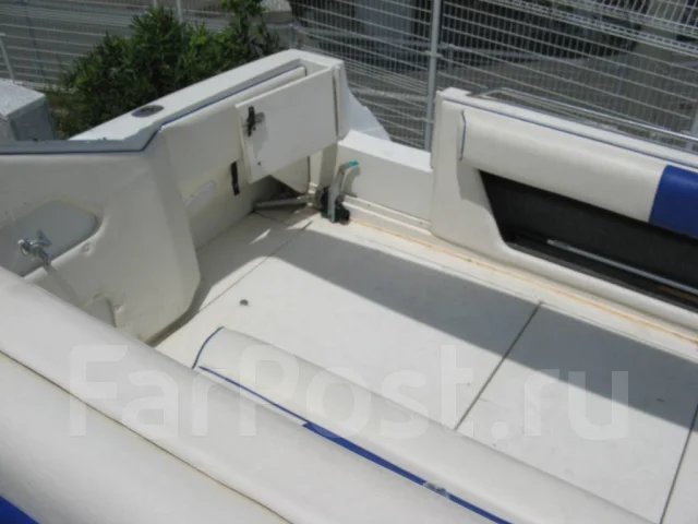 Searay Sundancer. 1994 ���, ����� 9,5��., ��������� ������������, 400��.�., ������. ��� ����� �� ������������ ����