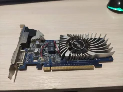 GeForce 210 ����