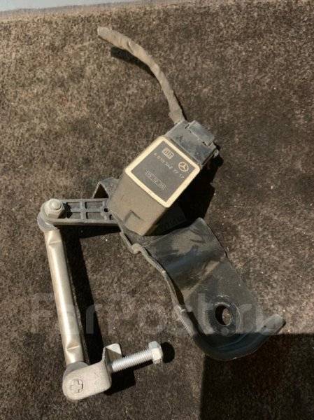 Передний датчик положения кузова. Датчик положения кузова volvo v50. Передний датчик положения кузова. Датчик положения кузова febi. Mitsubishi 8651a065.