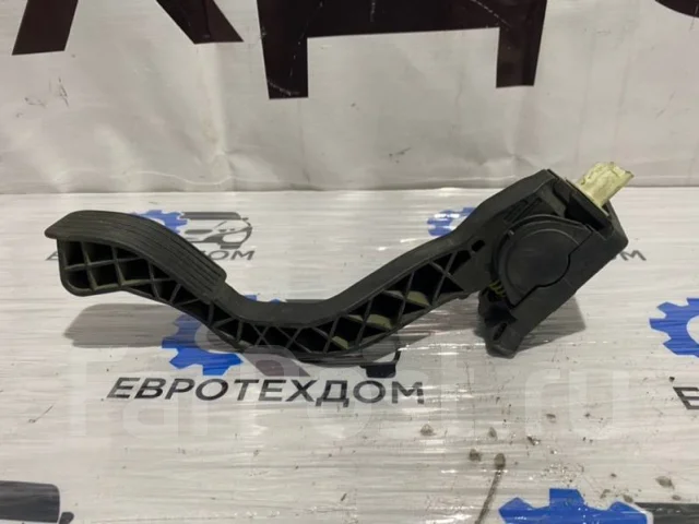 Пежо 307 не реагирует на педаль газа
