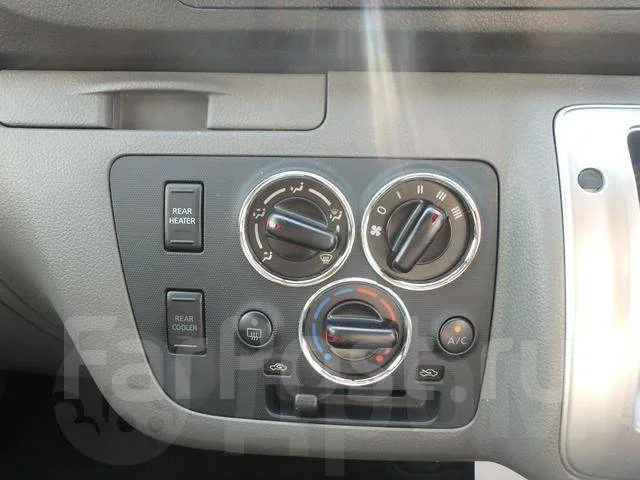 Nissan Caravan. �������, ������, 2.5 (147��.�.), ������, 52 000����. ��, �/�. ��� ����� �� ������������ ����