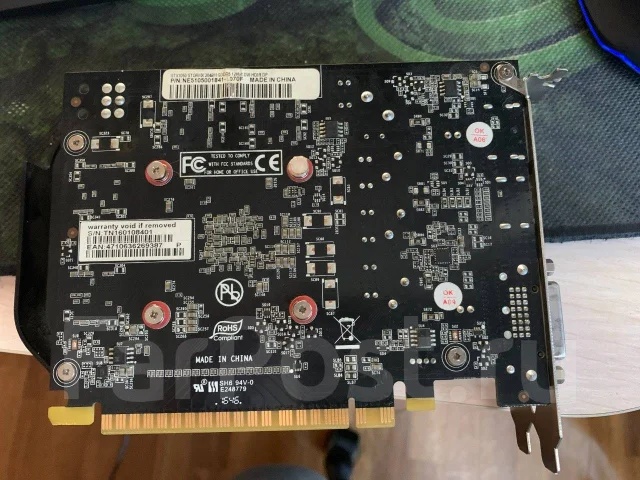 GeForce GTX 1050 ����