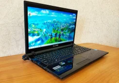 DNS Gamer. 15.6", 3,1����, ��� 8 ��, ���� 500���, WiFi: 1, Bluetooth: 1. ��� ����� �� ������� ����