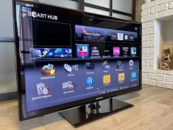 Samsung UE40D5500. LED ����