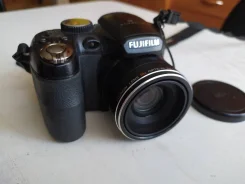 Fujifilm FinePix S1600. 10 - 14.9 ��, ���: 14� � ����� ����