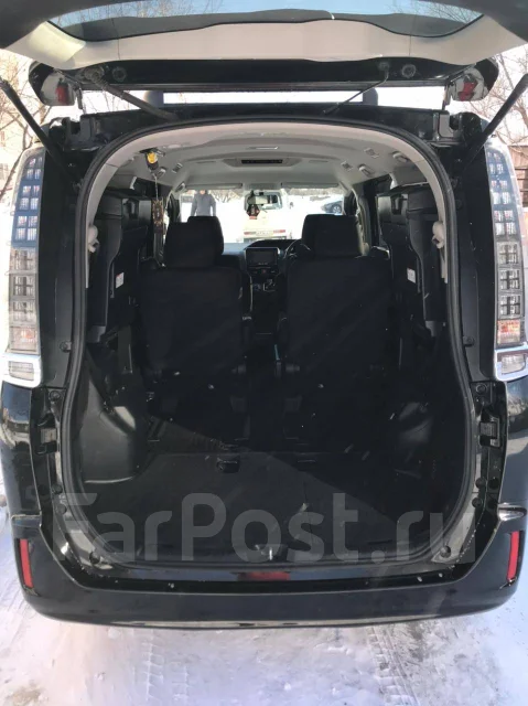 Toyota Voxy. ��������, 1.8, ������, 100 000����. �� ����
