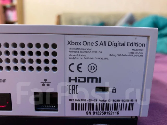 Microsoft Xbox One S All-Digital Edition ����