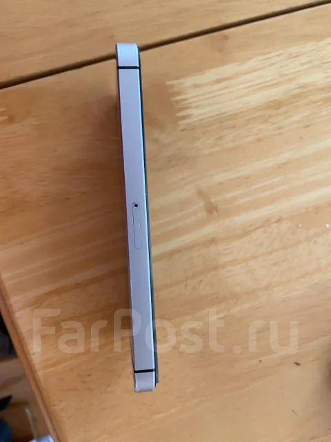 Apple iPhone SE. �/�, ������, 3G, 4G LTE ����
