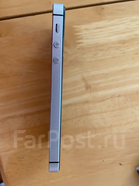 Apple iPhone SE. �/�, ������, 3G, 4G LTE ����