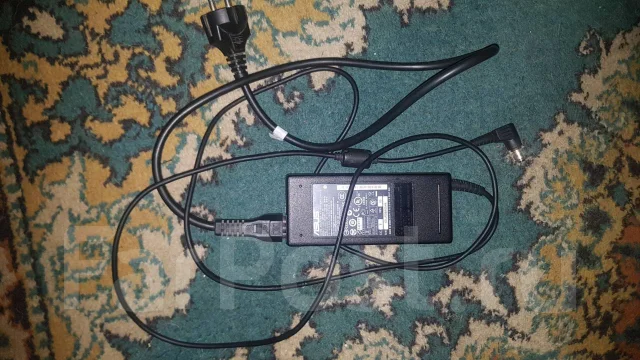 Asus X52JE. ��� 3072 ��, ���� 250���, WiFi: 1, Bluetooth: 1, ����������� �� 2��. ����