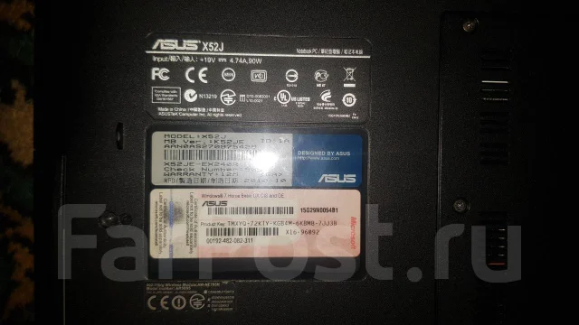 Asus X52JE. ��� 3072 ��, ���� 250���, WiFi: 1, Bluetooth: 1, ����������� �� 2��. ����