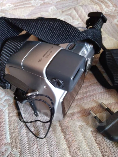 Sony Cyber-shot DSC-H7. 8 - 8.9 ��, ���: 14� � ����� ����