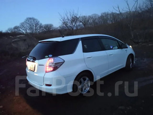 Honda Fit Shuttle. �������, ��������, 1.3 (71��.�.), ������, 133 000����. �� ����