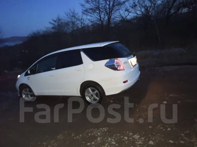 Honda Fit Shuttle. �������, ��������, 1.3 (71��.�.), ������, 133 000����. �� ����
