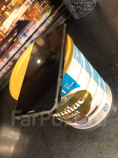 Apple iPhone X. �/�, ������, 3G, 4G LTE, ����������, NFC ����