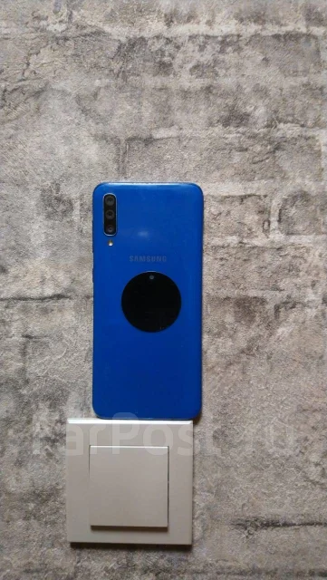 Samsung Galaxy A50. �/�, �����, 3G, 4G LTE, Dual-SIM, NFC ����