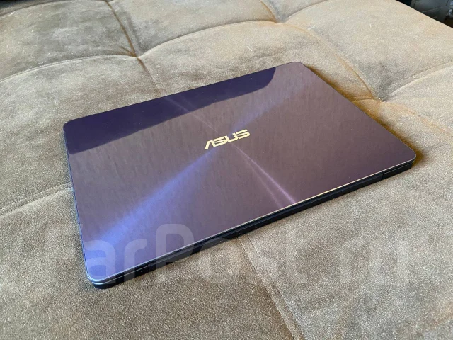 Asus ZenBook. 14", ��� 8 ��, ���� 500���, WiFi: 1, Bluetooth: 1, ����������� �� 8��. ����