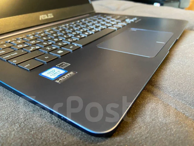 Asus ZenBook. 14", ��� 8 ��, ���� 500���, WiFi: 1, Bluetooth: 1, ����������� �� 8��. ����