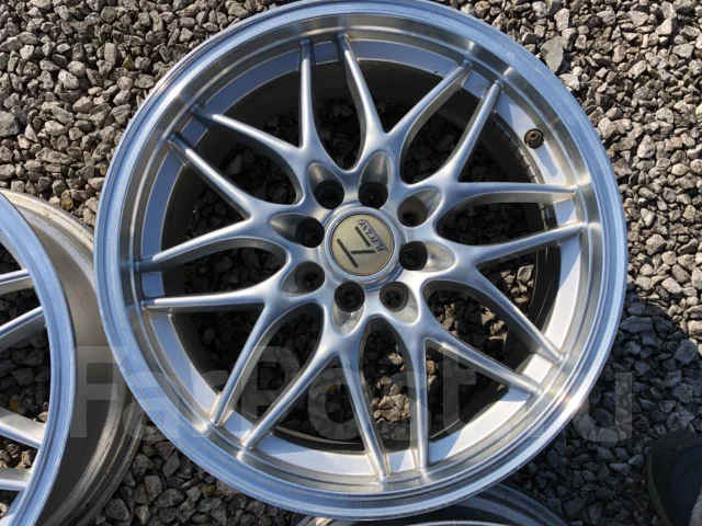 Nakayama. 7.0x17", 4x100, ET38 ����