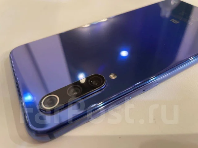 Xiaomi Mi9 SE. �/�, �����, 4G LTE ����