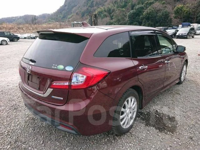 Honda Jade. FR4, LEB ����