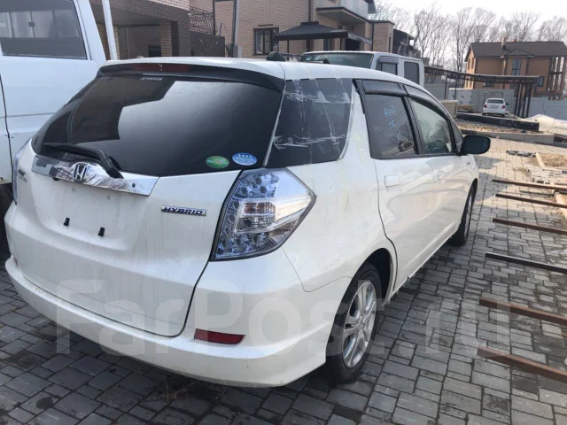 Honda Fit Shuttle. GP2 ����