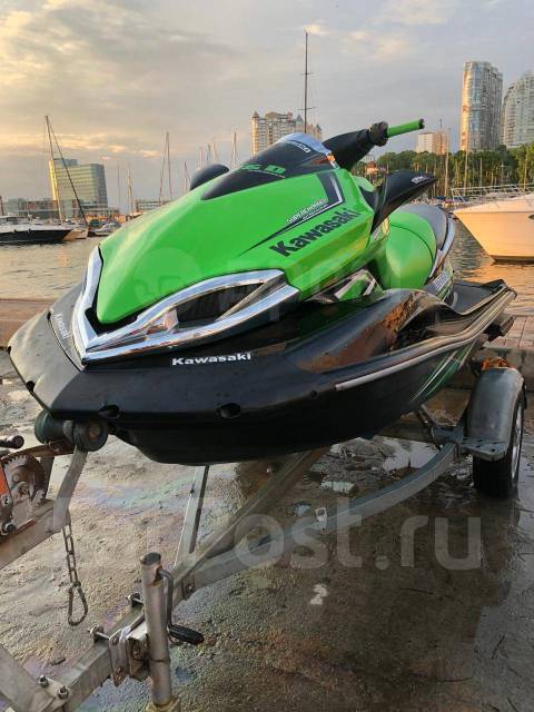 Водный мотоцикл Кавасаки 300