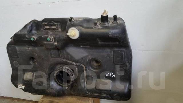 Трекер 1 бензобак сигими. Бак церато 3. Кия серато бак. Топливный бак кия церато 2. Бак церато 3.