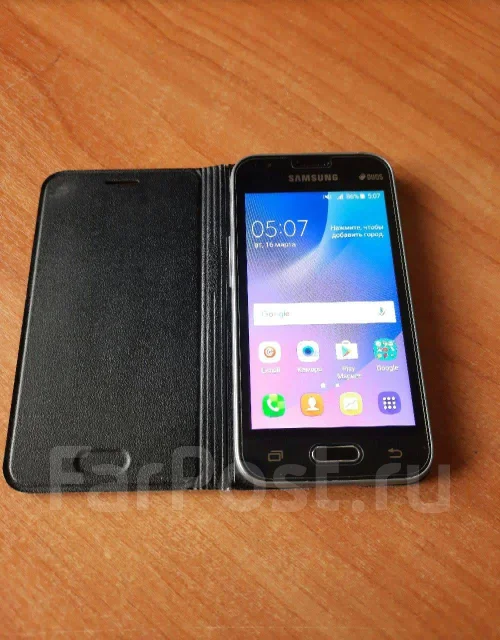 Samsung Galaxy J1 Mini. �/�, ������, 3G, Dual-SIM ����