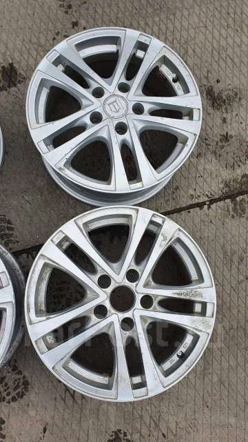 4 Racing. x16", 5x114.3 ����