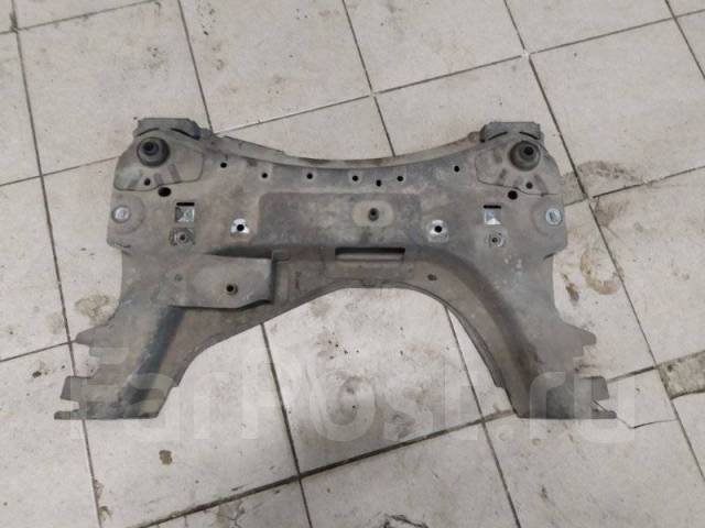 Кронштейн усилитель подрамника меган 2. Кронштейн переднего подрамника рено кангу 2. Подрамник megane. Подрамник рено меган 3. Подрамник megane.