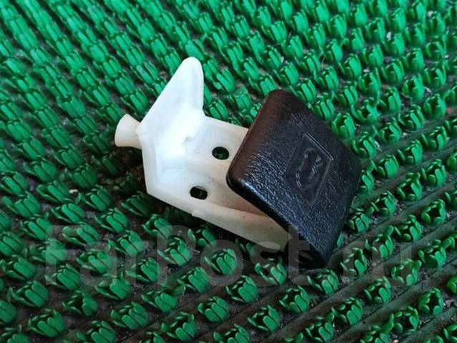 как открыть капот у арканы