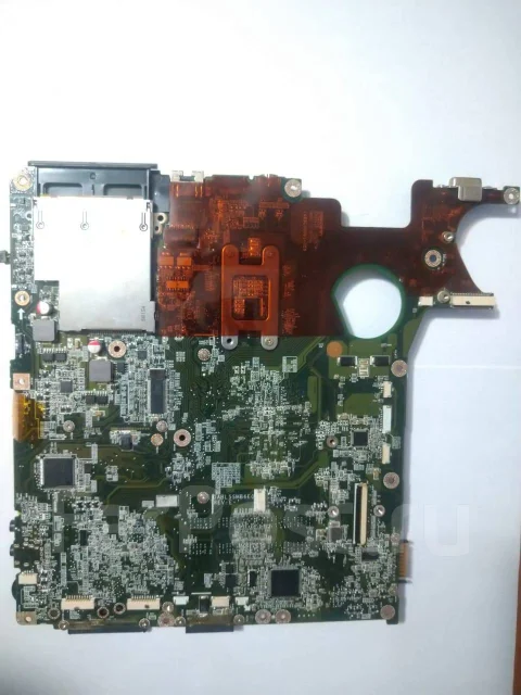 Toshiba Satellite A300. WiFi: 1, Bluetooth: 1 ����