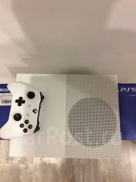 Microsoft Xbox One S ����