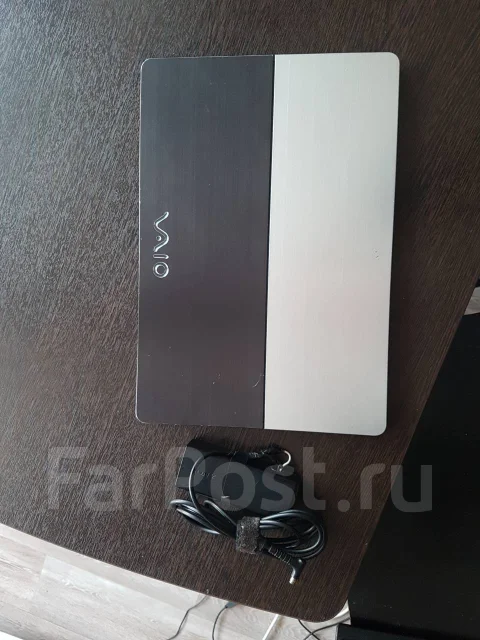 Sony VAIO Fit. 13.3", 1,6����, ��� 4 ��, ���� 128���, WiFi: 1, Bluetooth: 1, ����������� �� 2��. ����