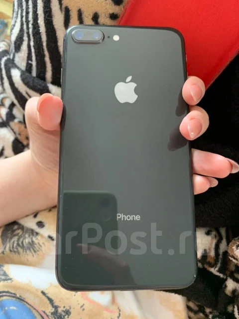 Apple iPhone 8 Plus. �/�, ������, 4G LTE, NFC ����