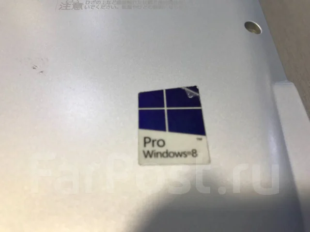 Fujitsu LifeBook U772. 13.3", 1,9����, ��� 2048 ��, ���� 80���, WiFi: 1, Bluetooth: 1, ����������� �� 2��. ����
