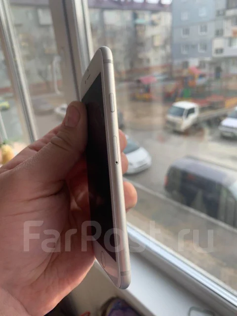 Apple iPhone 8. �/�, �����������, 4G LTE, NFC ����