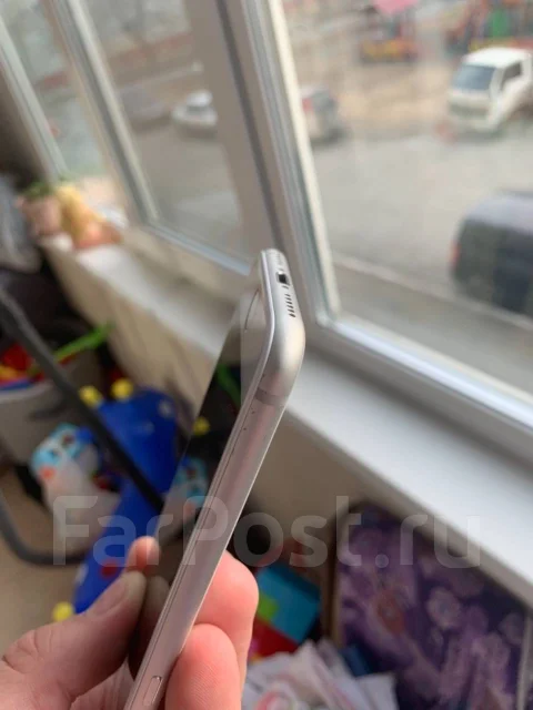 Apple iPhone 8. �/�, �����������, 4G LTE, NFC ����
