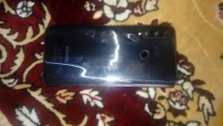 Honor 10i. �����, ������ ����