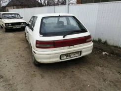 Mazda 323 ����