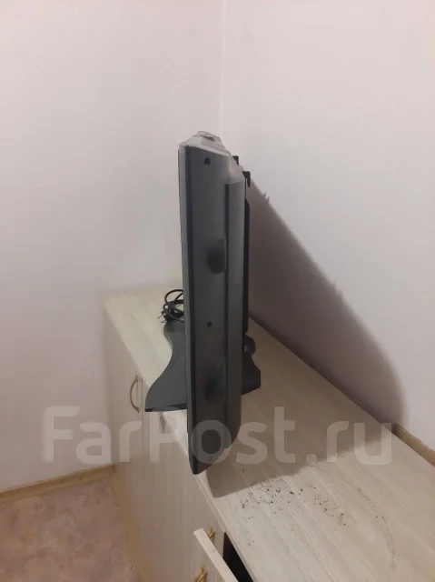 Erisson. LCD (��) ����