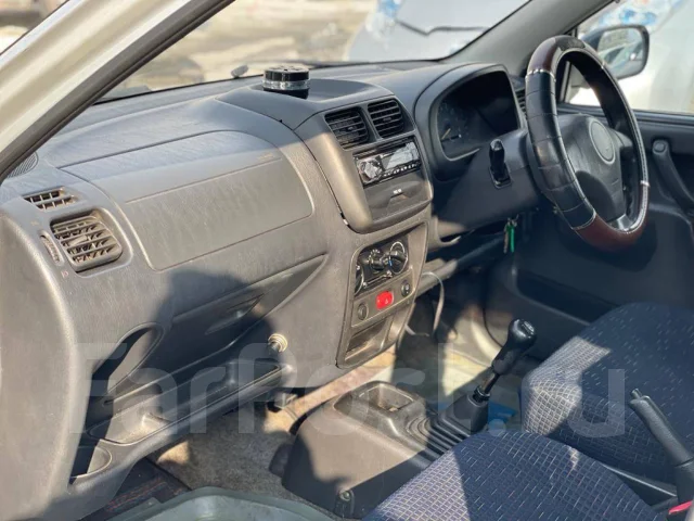 Suzuki Swift. ��������, ��������, 1.3, ������ ����